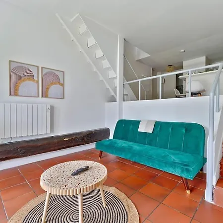 Welcome To Chic Duplex